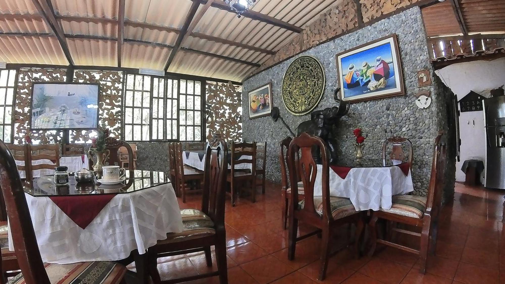 Hosteria Rio Verde Exterior photo